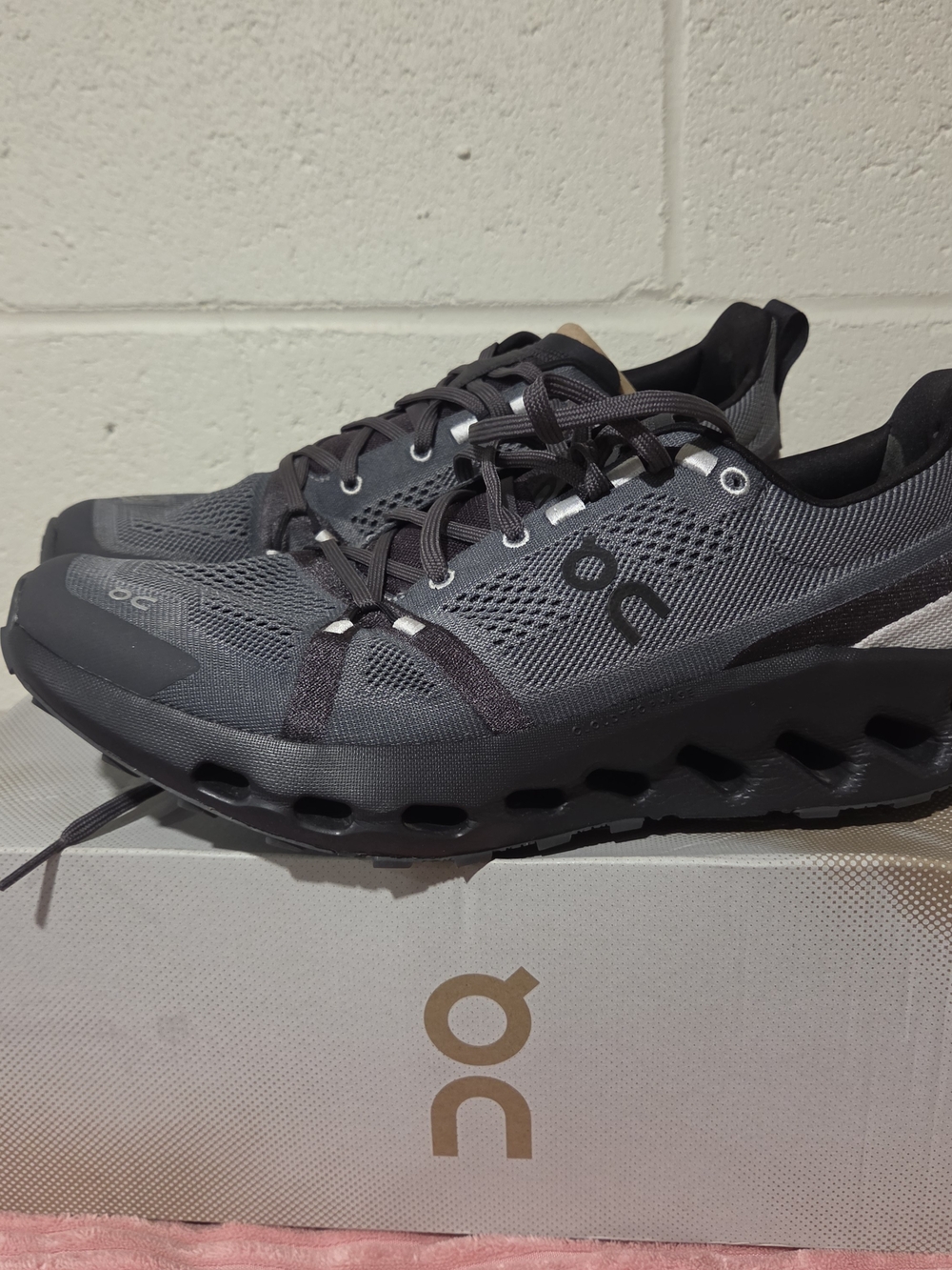 On Running Men's Cloudventure Peak Running Shoes - Gray/Black